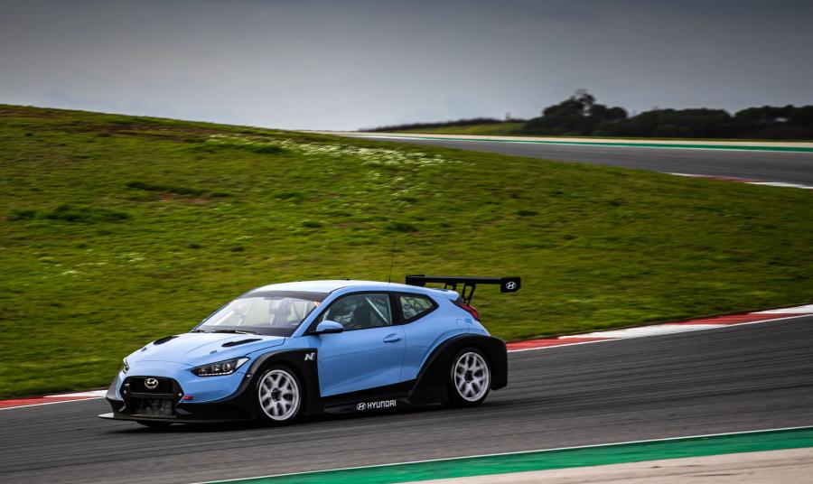  Hyundai Veloster N TCR 2019 года  (фото 11 из 27)